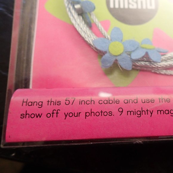 Mishu Magnet Photo Cable with Blue Flowers - Picture 2 of 3